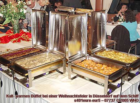 Weihnachtsfeier-Buffet bei der Rheinschifffahrt Weihnachtsfeier Düsseldorf